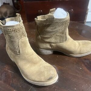 Sundance Greta suede perforated ankle boots booties 39 western